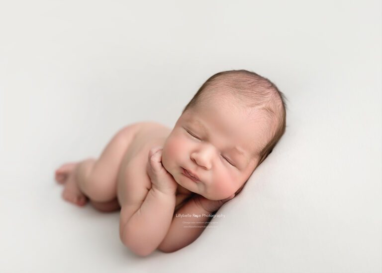 What if my newborn does not sleep for his session?