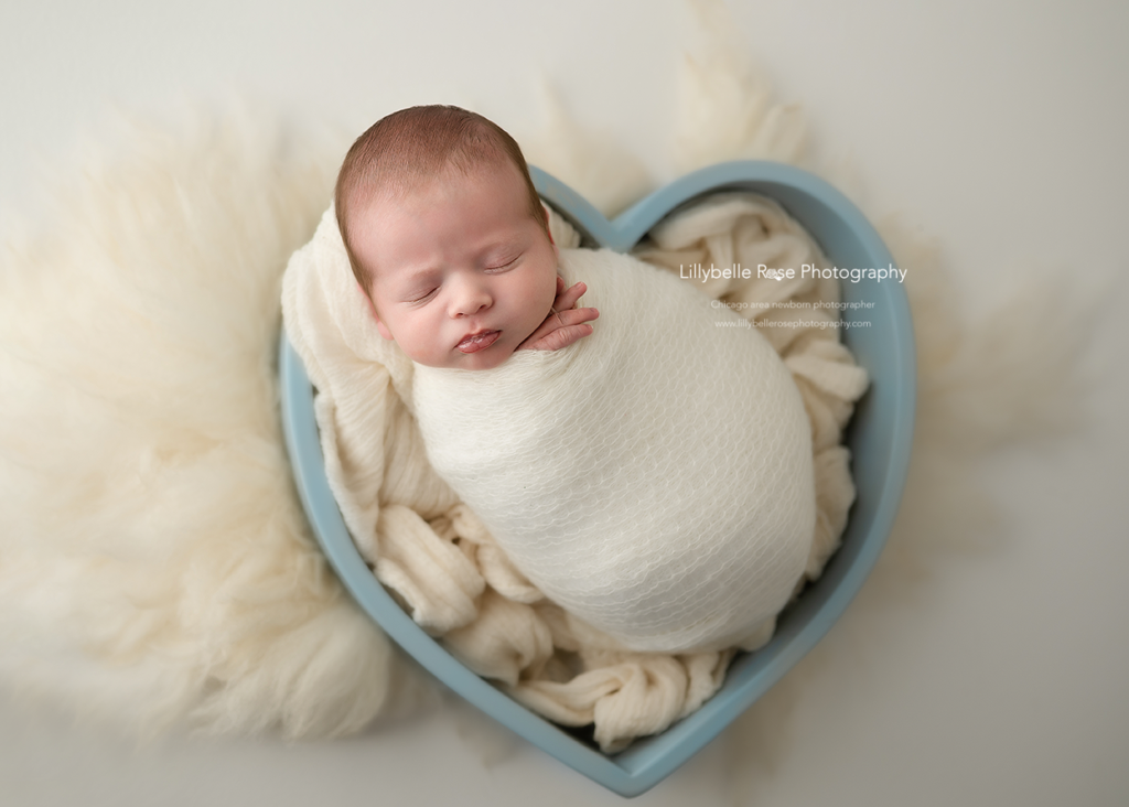 Baby pictures in Chicago, newborn photographer, award winning newborn photographer, newborn photography in Naperville